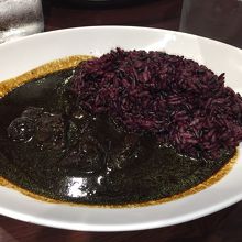 黒いカレー