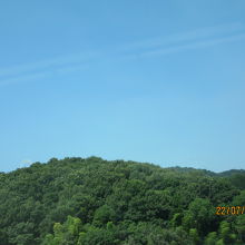 右側に鷲羽山が見えた。