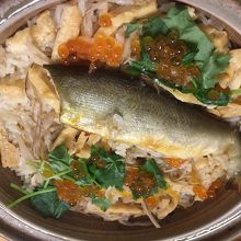 鮎の土鍋炊き込みごはん