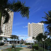 ウォーターパークから見た外観