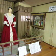 鹿鳴館の華＝大山捨松