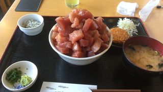 最高のまぐろいっぱい丼