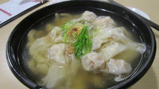 朱記餡餅粥　　蝦ワンタン　おいしいです。