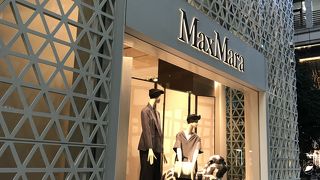 マロニエ通りの路面店