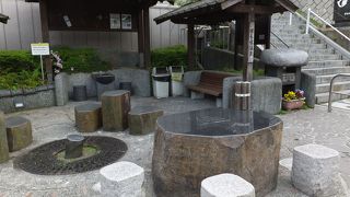 石段街の休憩所