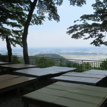 お店の前から眺望が楽しめます