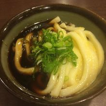 伊勢うどん　卵入り