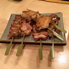 ちょっと高いですが焼き鳥が美味い