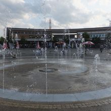 噴水が。
