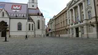 スヴェティマルコ広場に面しています