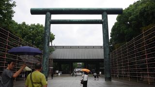 靖国神社に行き、遊就館に入りました