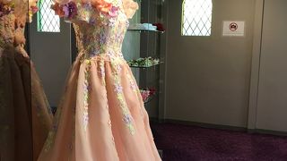 ドレスも着れんだって