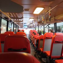 車内はこんな感じ。