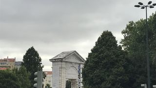 園内に美術館がある庭園