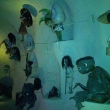 妖怪洞窟。照明がいい感じ