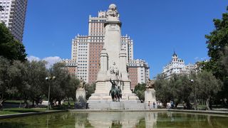 ドン・キホーテの像がある公園