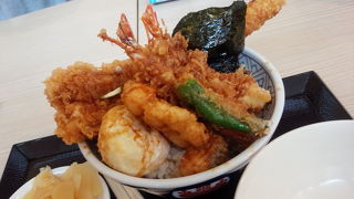 フードコートで本格的天丼