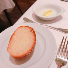 パンとバターはオリジナル。