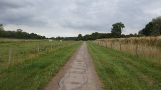 憧れのフットパスを歩く