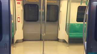 日本語アナウンスがあります