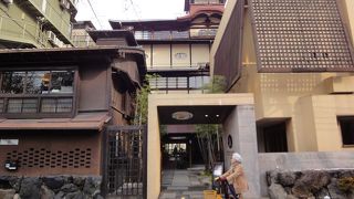 料理も美味しく、文化的価値のある建物も素晴らしい