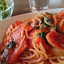 合鴨とホウレン草のパスタ