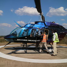 搭乗したヘリコプター