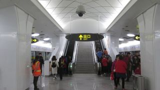 上海ディズニーランドの入口