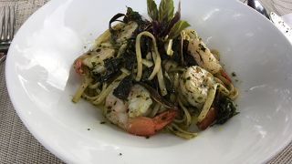 ワイナリーで昼食