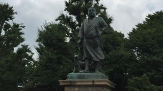 初めて見た西郷さんの銅像