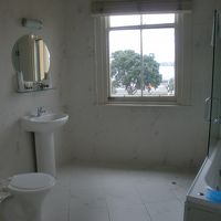 シェードのおろし方が判らん。