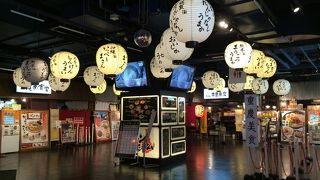 キャナル内のラーメンスタジアム