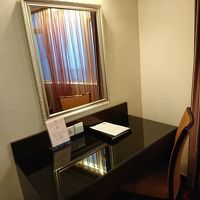 大抵のコンセントが仕えるアウトレットがついています