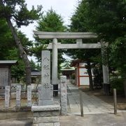 ひっそりとした静かな神社