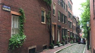 品格と雰囲気のある高級住宅街