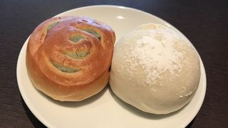 ランチはパンビュッフェ