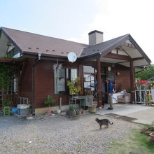 宝篋山小田休憩所から歩く人が多いです