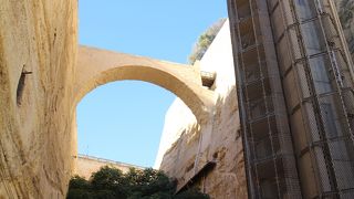 グランドハーバーへ行くには