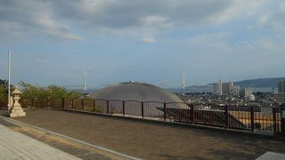 明石市立文化博物館から明石市立天文科学館への高台を通っての散策路