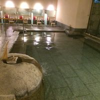 こんこんと涌いてます