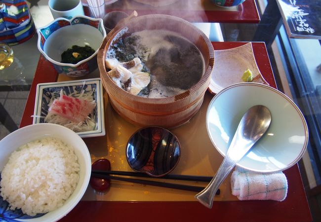 石焼き料理がいただける