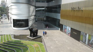 バレンタインシーズンのセントラル エンバシー