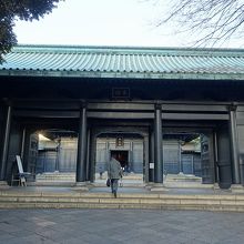 大成殿の手前です。