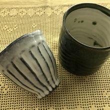 夫は織部の作家さんの湯飲み・私は志野焼きを購入