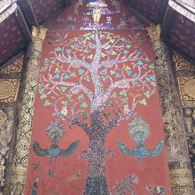 「マイ・トーン」のモザイク画