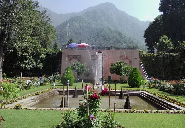 チャシュマ シャヒ