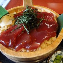 漬けのカツオがうまい