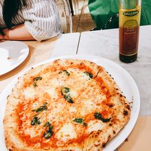 マルゲリータピザ