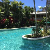 ホテルにあるプールです。こじんまりしてますが、ノンビリ出来て