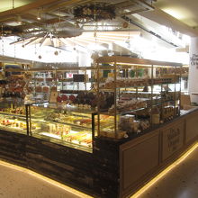 マンダリン オリエンタル ショップ エンポリアム